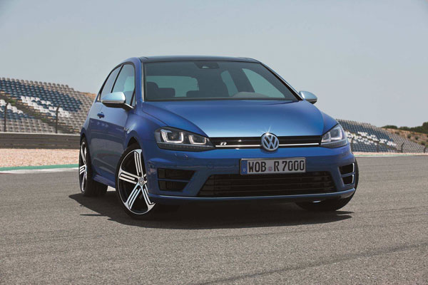 New-VW-Golf-R-copy2