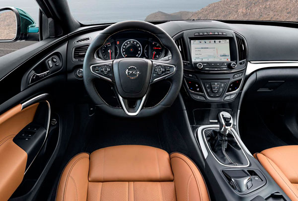 The-new-Opel-Insignia-int.2