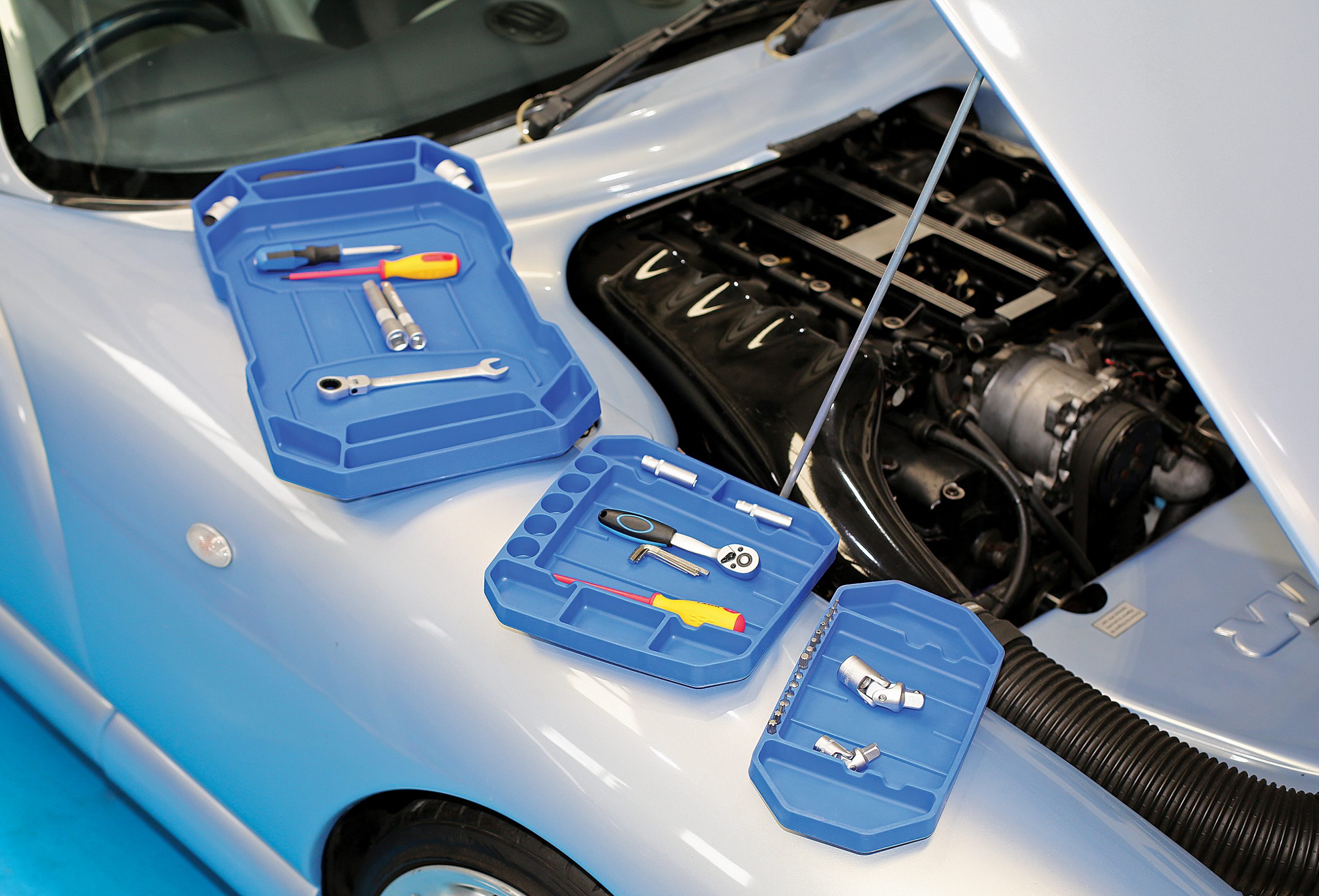 Softtouch rubber tools trays prevent marks on paintwork factorfocus.ie