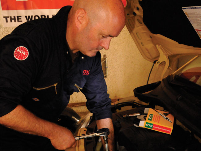 The role of Lamda sensors explained - Autotrade.ie